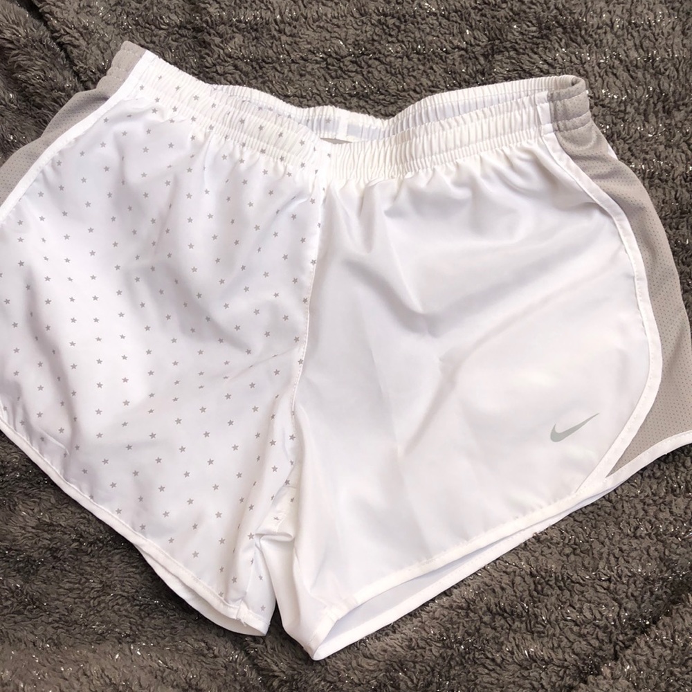 kids nike running shorts - Picture 1 of 4